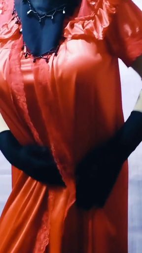 Beautiful Indian woman in nightie masturbating and talking   Clip 2