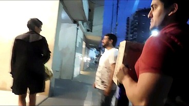 PERLA LOPEZ ESPOSA NINFOMANA , VA AL SUPERMERCADO mientras los dos maridos trabajan Y SE TRAE A DOS TIPOS cualquiera, EN SU DESESPERACION Por cojer ,BUSCA SEXO COMO SEA capitulo 45