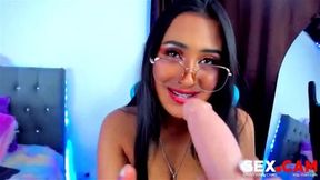 Young woman Latina wants big cock