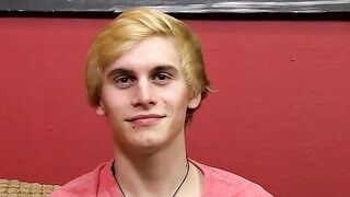 UNBELIEVABLEFITXXXX Skinny Twink Squirts Everywhere as He Takes MASSIVEToy Up His ASS!