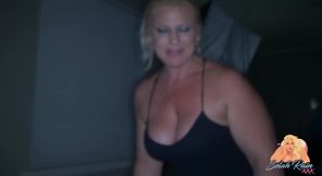 PAWG Selah Rain sucks off a cuck just released from his cock cage