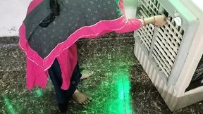 Naukrani ko paise dekar jabar kichen me hi pakad ke pel diya