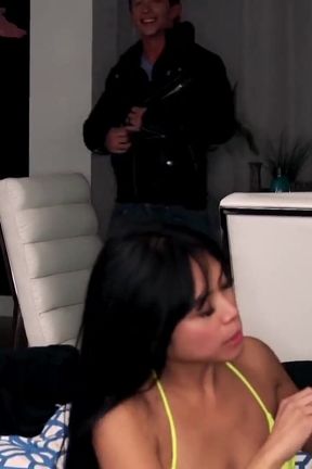 Naughty heart liveshow vol.3 featuring Ember Snow, Mellanie Monroe, Kaiia Eve