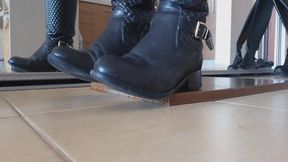 Toe Tapping in Two Pairs of Leaher Boots WMV