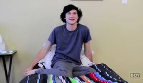 Justin Cummings Savor Every Inch Of His Dildo Inside Him