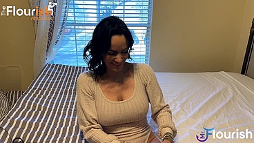 Ainsley Adams goes to MrFlourish place to SuckFuck