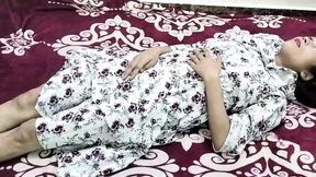Bhabhi ko step sister ko bathroom me jabar dasti pakad ke pel diya
