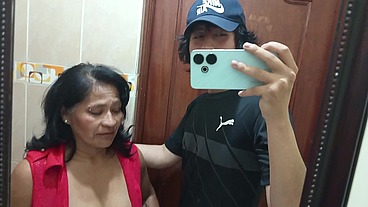 Con mi suegra antes que su esposo llegue a su casa