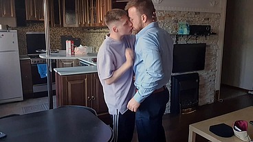 Mature man bareback fucks young guy
