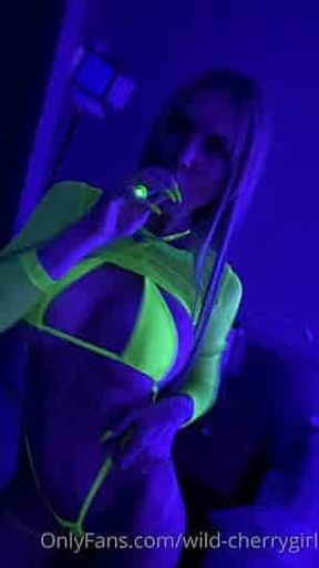 Only-fans-Milana SW-93