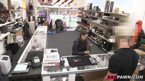 ”Couple bitches tried to rip me off - XXX Pawn”