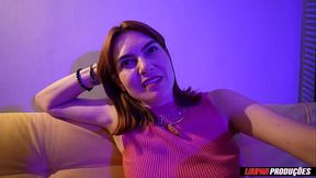 Ruivinha magrinha dando o cuzinho no pelo no escurinho | Reh Queen | LP Produ&ccedil_&otilde_es