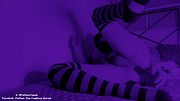 Femboy RAINBOW se folla en su habitación hasta satisfacerse!