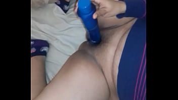 Esposa jugando con dildo