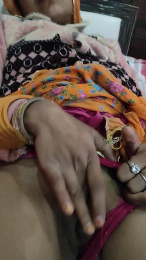 Masturbating Pussy in Rajasthani Dress