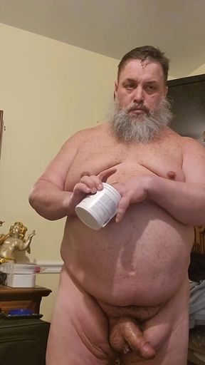 Big Bear Bates His Big Cock on a Sunday