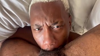 Dando a buceta para meu meio irmao