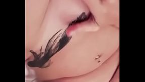 Coucou mes ch&eacute_ris, la vid&eacute_o du week-end arrive. J'_ai pris rdv pour un massage ...