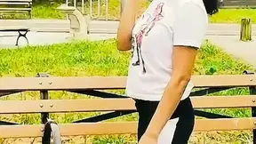 Solo female walks naked in NYC's Manhattan Park