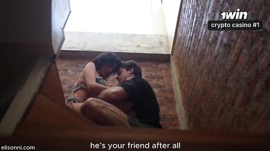 утешил девушку друга