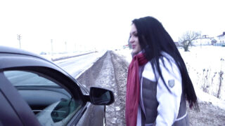 минет, сиыр қыз, ауыздағы шәует, терең жұлдыру – брюнетка еуропалық Киара Голд іш киімдегі хардкор асфальді алу