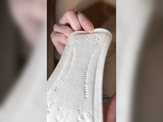 GRWM Можешь кончить на мою прокладку и я прижму ее к писе с твоей спермой!