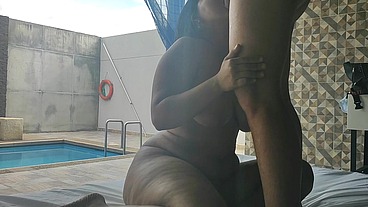 FUCKING OLD GIRL WITH NICE ASS IN THE HOTEL POOL