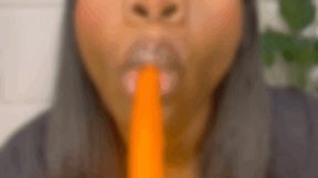 Juicy Carrot Eating