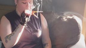 Nicotine Queen smokes 3 cigarettes at once