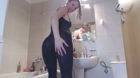 Ass tease while washing my hair