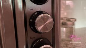 My girlfriend ate me out on our kitchen counter during my instructional cooking video - TEASER