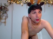 Bucaramanga Colombia reno navideño saca su enorme polla y se masturba hasta sacar toda la leche cum