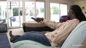 Black man's huge cum splatters all over sexy brunette's full butt