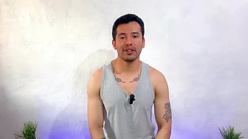 Hombre hetero casado penetra a pelo por primera vez a un joven bailarin! Relato sexual