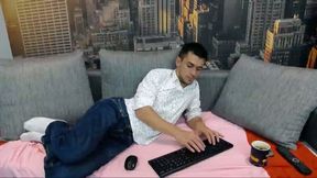 Milo Player Private Show