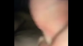 Punheta noturna, 20 cm na tua cara safada