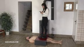 Mistress Natasa ignores slave B mp4