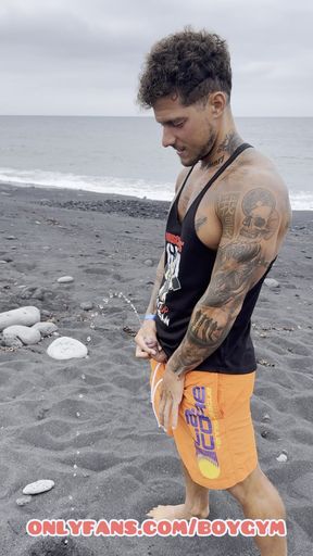 GAY PISS in a PUBLIC PLACE💦People Can DISCOVER ME