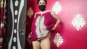 Homemade Indian MILF Pallavi in Uniform - Indian MILF Close-Up Masturbation, Wet Foreplay &amp; Big Jiggly Tits