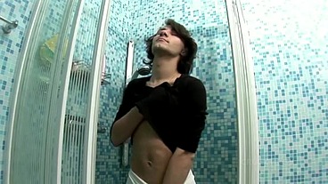 918 strraith boy fucked by xxl dildo under the shower hot