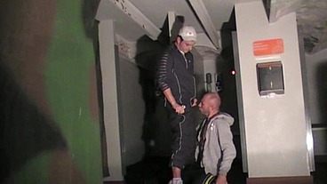 283 gay submissed to the sneakers of straigth scally boy in jogging