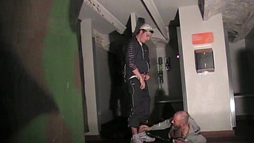 283 gay submissed to the sneakers of straigth scally boy in jogging