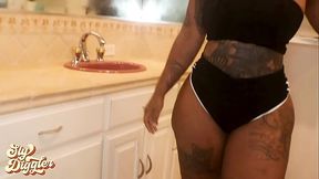 Cleaning Lady Gets Dicked Down w/ Spoiled Princess