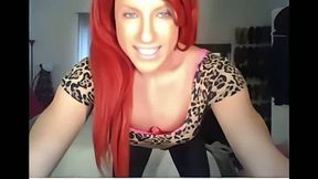 Big-Cock Crossdresser in Nylons Cums on Webcam