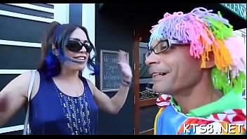 Huge cock for tight tranny'_s ga