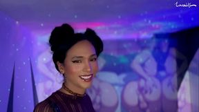 Guided by my fingers, clit - motion