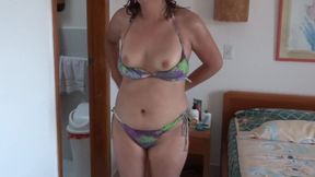 Latina Wife Enjoys Sex on the Beach, Shows off in Bikini, Masturbates, Cum on Her Tits and Hairy Pus