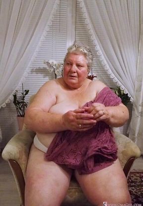 OMAGEIL Grandma Mature Ladies Are Rough In These Pictures