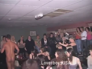 Amateur Babe Sucks Off Male Stripper's Cock