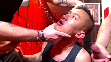 Mathieu Ferhati et Dimitri Venum vont bien au fond du cul d'une lope - Gaysight.com